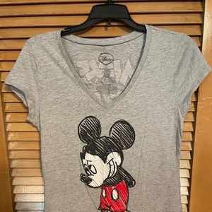 Disney Ladies T-Shirt w/Mickey Mouse featured on front Size: Large